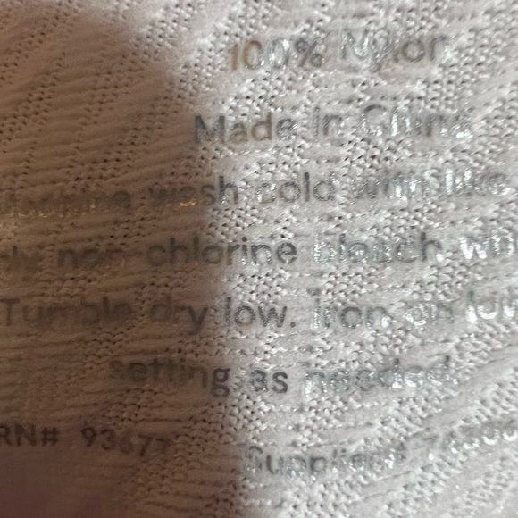 Xersion Long White Sleeve Athletic Shirt - Picture 5 of 7